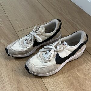 Nike Cream and Black Swoosh Retro Runner Sneakers